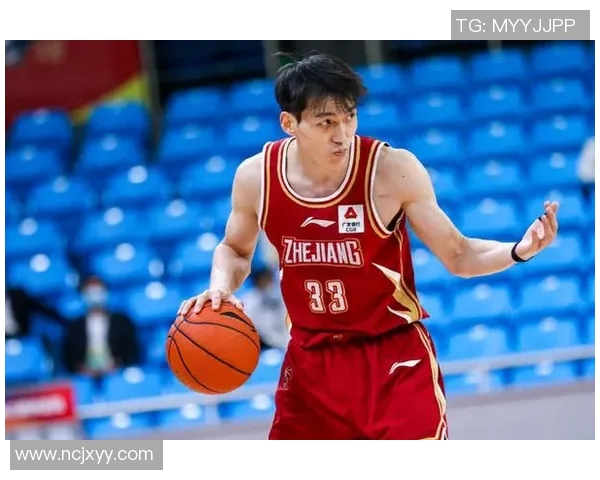 北京与新疆的激烈对决在2月15日展开精彩角逐,期待精彩瞬间与精彩表现 北京与新疆的激烈对决在2月15日展开精彩角逐,期待精彩瞬间与精彩表现